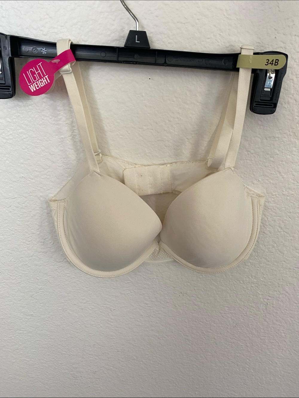 Women's Cream T-Shirt Bra - 34B maiden form